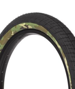 STING tire, 65 psi, 20' x 2.4', black/forest camouflage sidewall