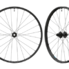 Roue av. Deore Disque 26" HBM6000BL C-Lock 32-trous noir Roue av. Deore Disque 26" HBM6000BL C-Lock 32-trous noir