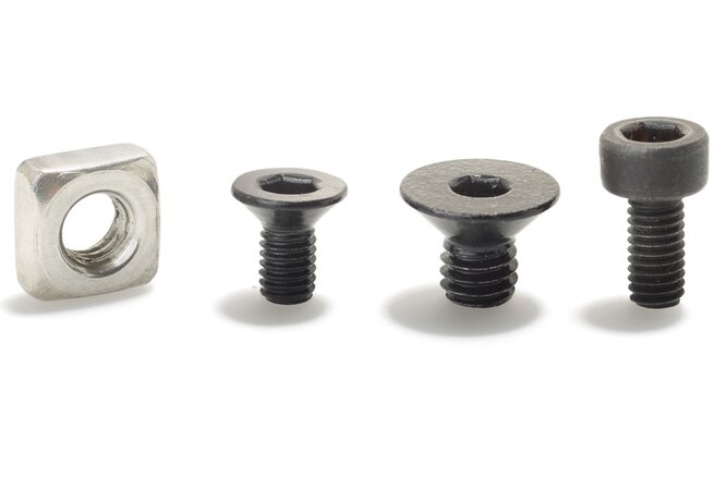 Bosch Lot de vis Kiox BUI330 noir Bosch Lot de vis Kiox BUI330 noir