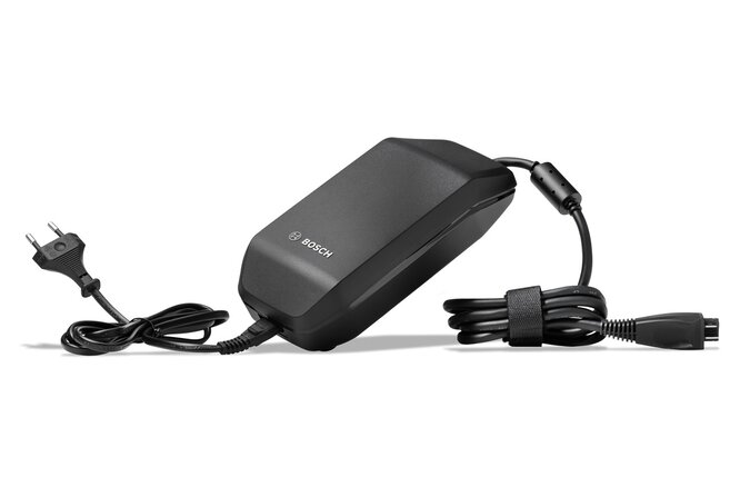 Bosch Chargeur 4 ampère BPC3400 avec cordon électrique noir Bosch Chargeur 4 ampère BPC3400 avec cordon électrique noir