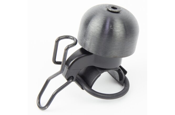 Widek Sonnette Paperclip XXL New Silver 22-32mm fixation avec élastique noir sur carte Widek Sonnette Paperclip XXL New Silver 22-32mm fixation avec élastique noir sur carte