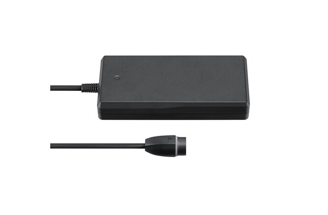 Shimano Chargeur de batterie E-Bike EC-EN814 220V/EU box Shimano Chargeur de batterie E-Bike EC-EN814 220V/EU box