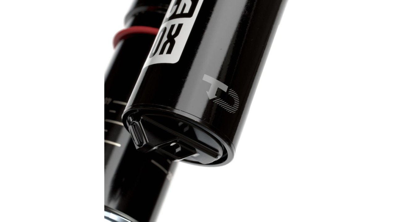 Vivid Ultimate RC2T - 205x60 Adj Hydr. Bottom Out,Standard / Trunnion Vivid Ultimate RC2T - 205x60 Adj Hydr. Bottom Out,Standard / Trunnion