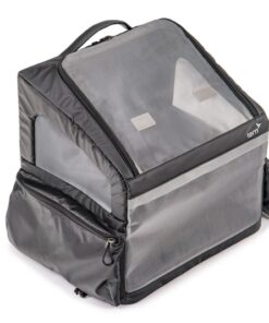 RuffHouse, Kleintiertransport-Box für Hunde oder Katzen
 Das RuffHouse ist eine gut belüftete Tiertransportbox die sich in Sekundenschnelle sicher am Transporteur Rack befestigen lässt, geeignet für kleine Hunde oder Katzen. Er verfügt über ein Dach mit Reissverschluss, einen Sicherheitsgurt und Mesh-Paneele für die Luftzirkulation, damit Ihr liebstes Haustier, während sie die Fahrt geniessen, sicher ist. Für zusätzlichen Komfort verfügt das RuffHouse über ein herausnehmbares, leicht zu reinigendes Tablett, Seitentaschen für wichtige Utensilien und einen reflektierenden Streifen für zusätzliche Sichtbarkeit. Ein absolutes Muss für Tierbesitzer, die ihren pelzigen Freund gerne mitnehmen. 
 &nbsp;&nbsp;&nbsp;&nbsp;&nbsp;&nbsp;&nbsp;&nbsp;Komfortabler Kleintiertransporter für einen gut erzogenen kleinen Hund von bis zu 7 kg 
 &nbsp;&nbsp;&nbsp;&nbsp;&nbsp;&nbsp;&nbsp;&nbsp;Aufrollbares Netzdach und Seitenwände für optimale Belüftung 
 &nbsp;&nbsp;&nbsp;&nbsp;&nbsp;&nbsp;&nbsp;&nbsp;Wird mit drei Schnappverschlüssen am Transporteur Rack befestigt 
 &nbsp;&nbsp;&nbsp;&nbsp;&nbsp;&nbsp;&nbsp;&nbsp;Sicherheitsgurt, damit der Hund oder die Katze während der Fahrt sicher und bequem sitzt 
 &nbsp;&nbsp;&nbsp;&nbsp;&nbsp;&nbsp;&nbsp;&nbsp;Abnehmbares, abwaschbares Tablett für einfache Reinigung und langfristigen Komfort 
 &nbsp;&nbsp;&nbsp;&nbsp;&nbsp;&nbsp;&nbsp;&nbsp;Seitentaschen zur Aufbewahrung von Haustierzubehör wie Spielzeug, Snacks und Abfallbeutel 
 &nbsp;&nbsp;&nbsp;&nbsp;&nbsp;&nbsp;&nbsp;&nbsp;Reflektierende Streifen für bessere Sichtbarkeit bei schlechten Lichtverhältnissen 
 &nbsp;&nbsp;&nbsp;&nbsp;&nbsp;&nbsp;&nbsp;&nbsp;Eingebauter Griff für einhändiges Tragen über kurze Distanzen 
 
 Kompatible Fahrräder: 
 HSD, GSD, NBD, Quick Haul Long, Quick Haul, Short Haul 
 Kompatibles Zubehör: 
 Transporteur Rack (erforderlich)