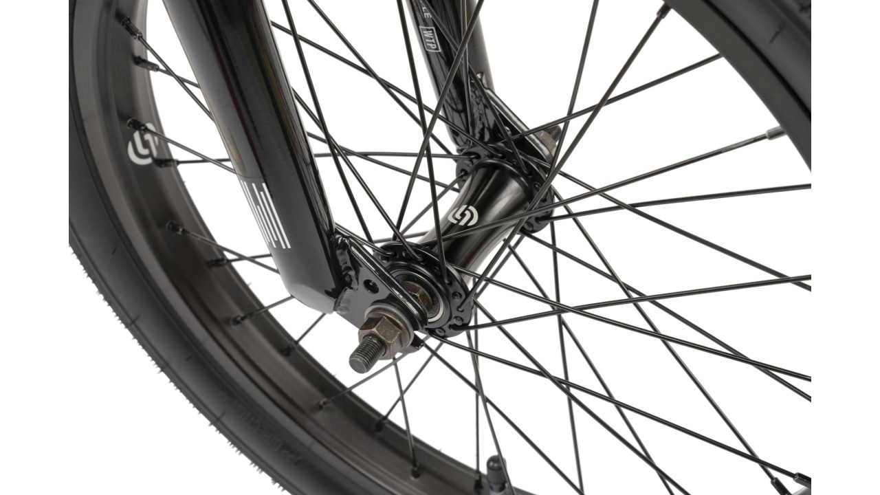 CRS 18", transcluent red CRS 18", transcluent red